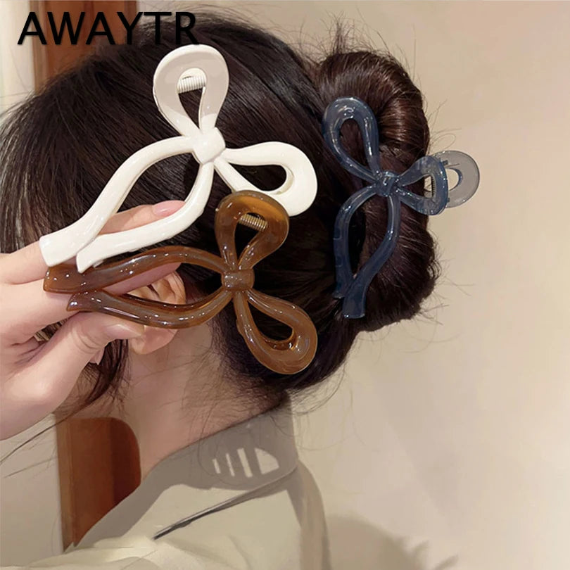 06 Glossy Bow Claw Clip